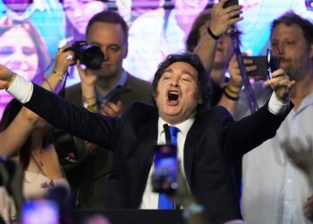 «Comienza la construcción de la Argentina grande»: Milei celebra el triunfo de su partido