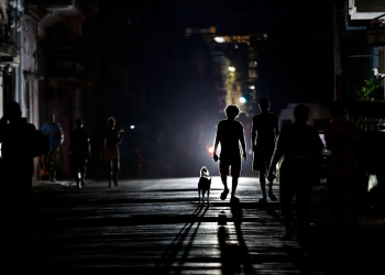 El mayor apagón previsto para este lunes en Cuba oscurecerá a la vez a un 55 % del país