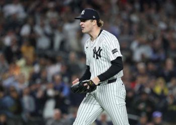 Yankees eliminan a Boston y avanzan a la Serie Divisional ante Toronto