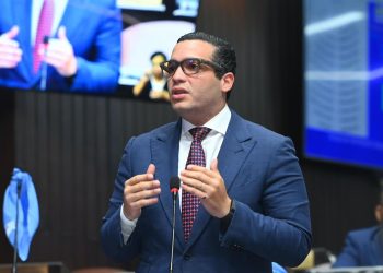 Charlie Mariotti Paz aboga por un Código Laboral que respete conquista de trabajadores y empleadores