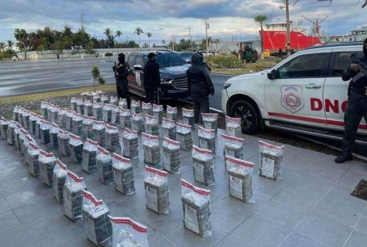 Incautan 643 paquetes de cocaína en un amplio operativo en el país