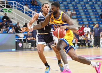 Tony Farmer conduce cuarta victoria de Mauricio Báez y provoca clasificación de San Lázaro