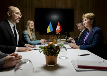 Ámsterdam amenaza con multa de 10.000 euros a un casero que rechaza inquilinos hombres