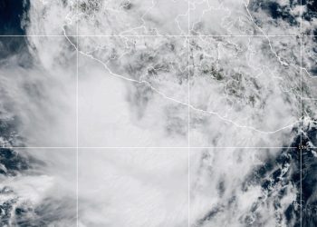 La tormenta Karen surge en el Atlántico norte mientras Jerry causa lluvias en Puerto Rico