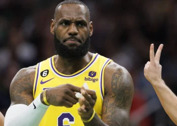 LeBron James anuncia que tomará este martes «la decisión de todas las decisiones»