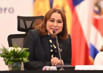 Ministra Mayra Jiménez resalta disminución de feminicidios y llama a fortalecer prevención