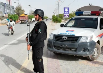 Al menos 6 policías, 5 presuntos insurgentes y un civil mueren en un ataque en Pakistán