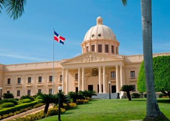 Gobierno reafirma que RD mantiene una de las deudas más bajas de la región, pese a críticas de la oposición