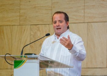 Paliza dice Gobierno prepara medidas preventivas ante posible impacto de onda tropical en RD