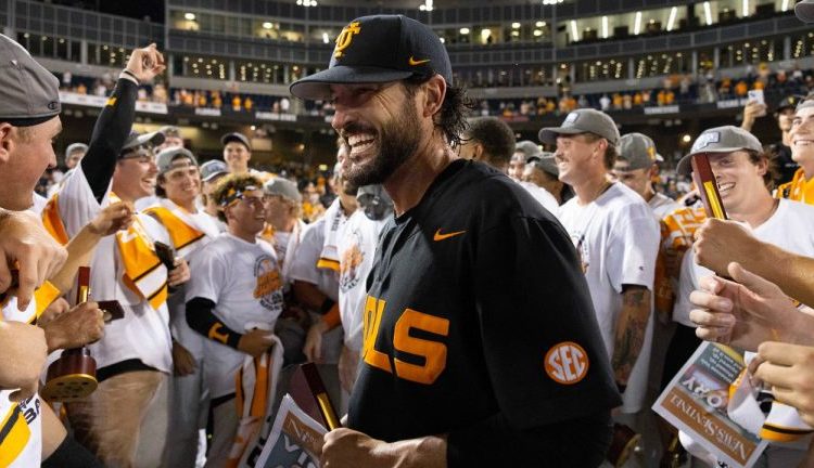 Tony Vitello es el nuevo dirigente de los Gigantes de San Francisco