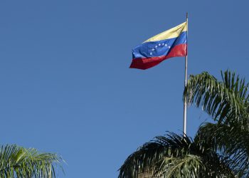 Venezuela advierte a EE.UU. que la oposición extremista prepara una provocación de falsa bandera