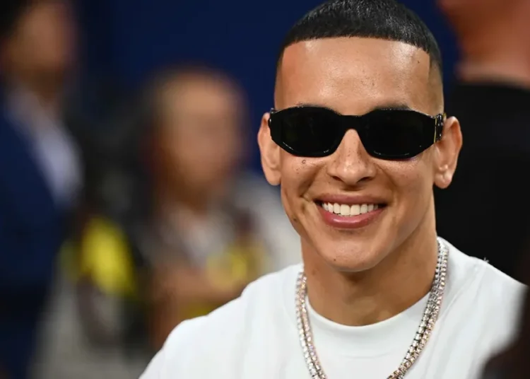 Daddy Yankee lanza canción “Jezabel y Judas” y provoca rumores de indirectas a Mireddys González y Raphy Pina