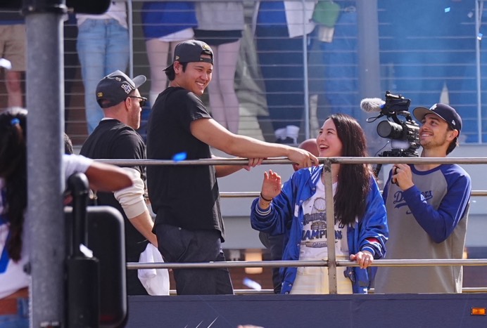 Los Ángeles celebra el bicampeonato de los Dodgers con un desfile triunfal - Noticias de hoy en República Dominicana | De Último Minuto