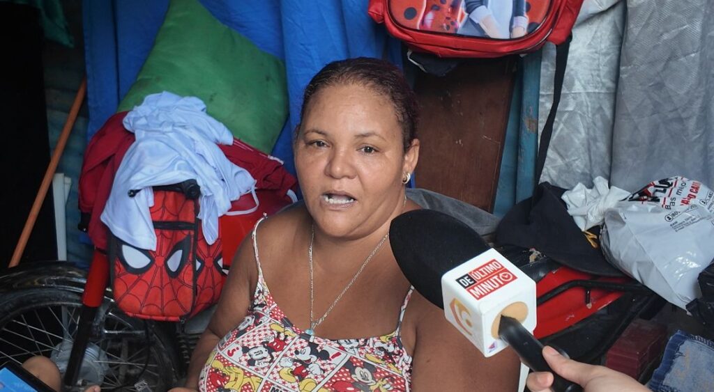 Tensión y miedo tras tiroteo entre supuestos delincuentes y agentes policiales en Los Girasoles - Noticias de hoy en República Dominicana | De Último Minuto