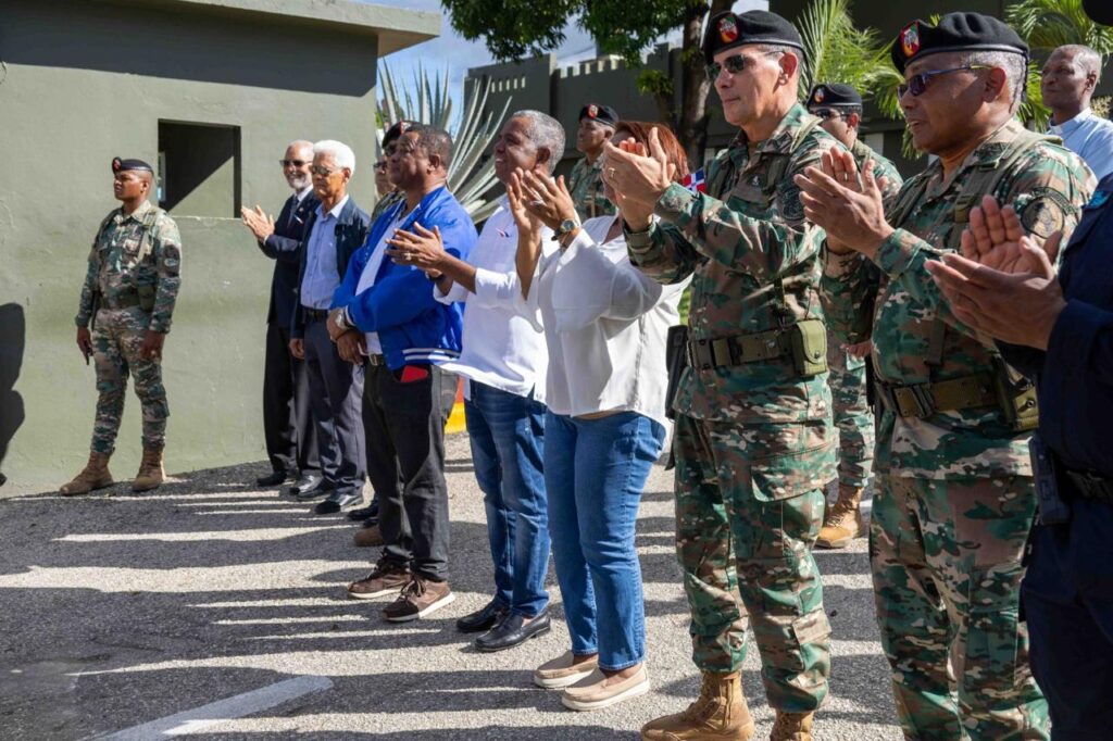 Comandante General del Ejército visita Elías Piña y San Juan de la Maguana - Noticias de hoy en República Dominicana | De Último Minuto