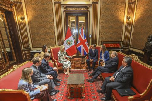 La duquesa de Edimburgo se reúne con el presidente de Perú, tras conocer la Amazonía | 3 | La duquesa de Edimburgo se reúne con el presidente de Perú, tras conocer la Amazonía