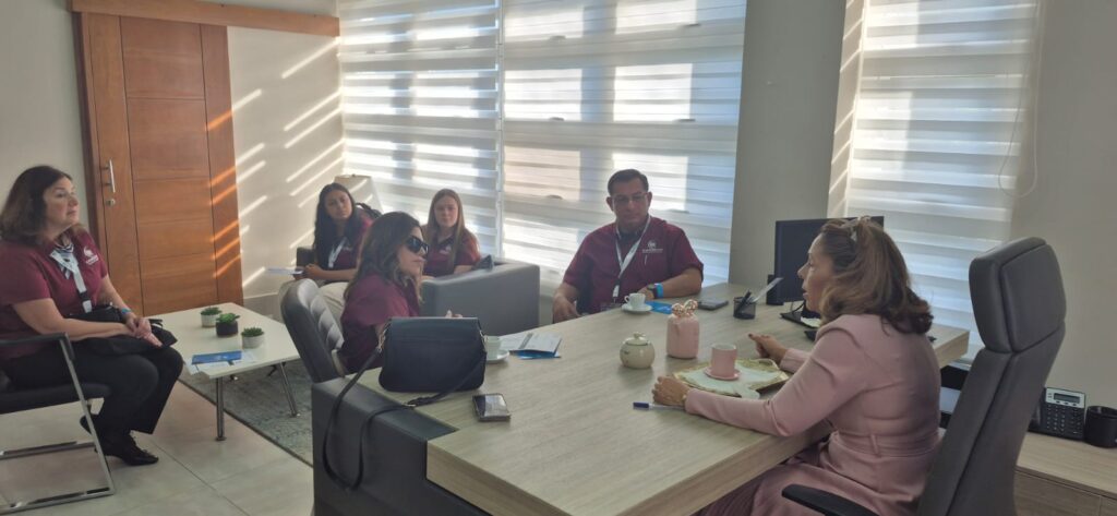 RESIDE realiza visita guiada a representantes de Consejo durante intercambio sobre salud mental | 4 | RESIDE realiza visita guiada a representantes de Consejo durante intercambio sobre salud mental