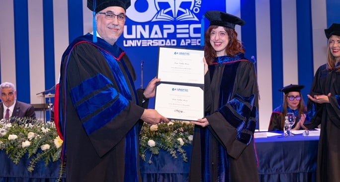 UNAPEC otorga Doctorado Honoris Causa a la escritora española Irene Vallejo | 5 | UNAPEC otorga Doctorado Honoris Causa a la escritora española Irene Vallejo - Noticias de hoy en República Dominicana | De Último Minuto