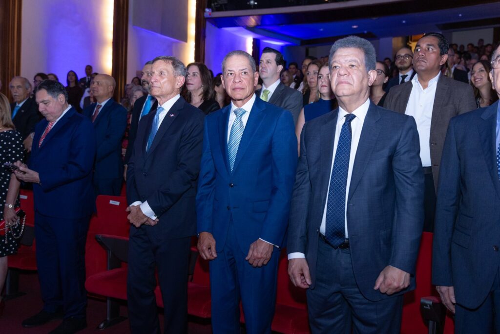 UNAPEC otorga Doctorado Honoris Causa a la escritora española Irene Vallejo | 3 | UNAPEC otorga Doctorado Honoris Causa a la escritora española Irene Vallejo - Noticias de hoy en República Dominicana | De Último Minuto