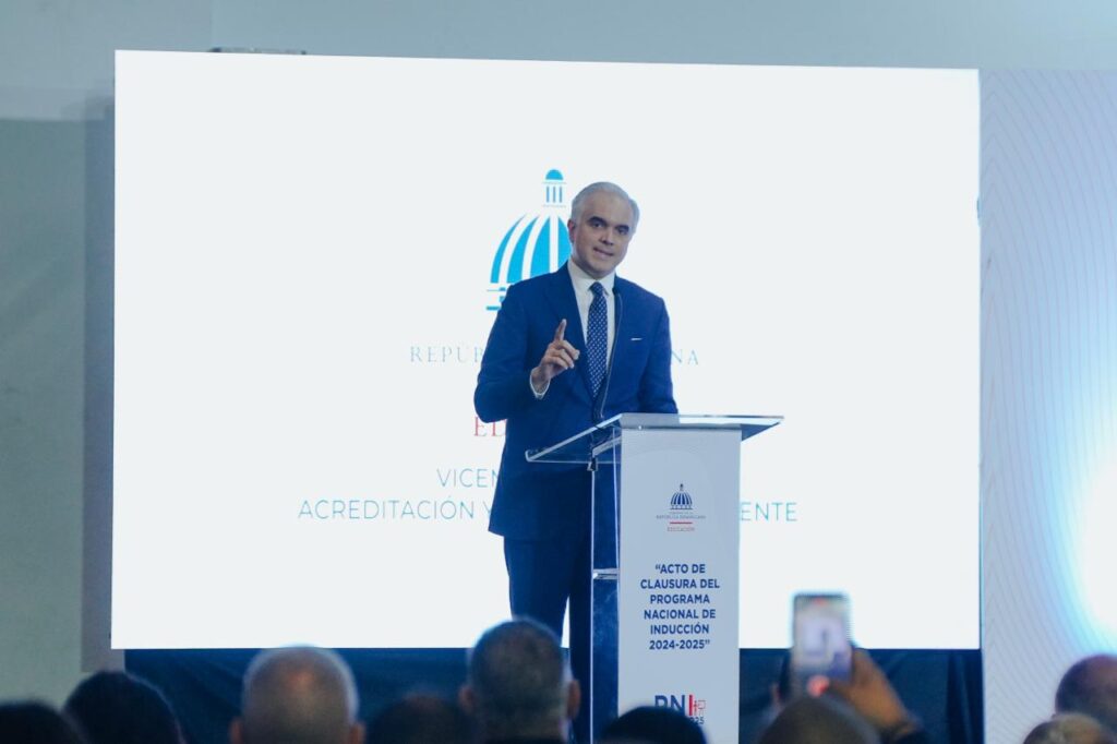 5,412 nuevos docentes serán incorporados al sistema educativo dominicano tras superar periodo probatorio | 4 | 5,412 nuevos docentes serán incorporados al sistema educativo dominicano tras superar periodo probatorio - Noticias de hoy en República Dominicana | De Último Minuto