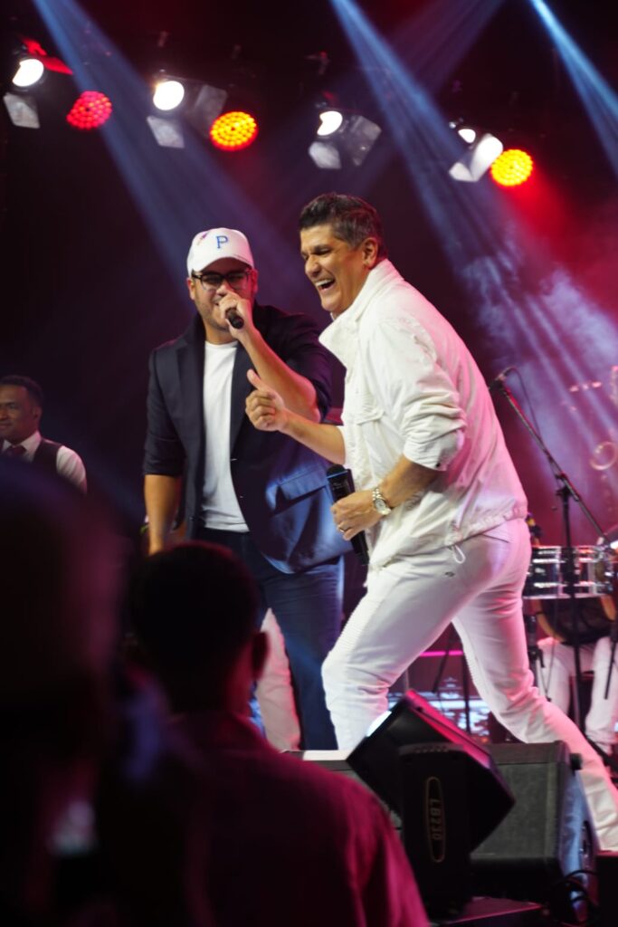 Eddy Herrera celebra su segundo Latin Grammy con concierto en La Casa de Alofoke 2 | 4 | Eddy Herrera celebra su segundo Latin Grammy con concierto en La Casa de Alofoke 2 - Noticias de hoy en República Dominicana | De Último Minuto