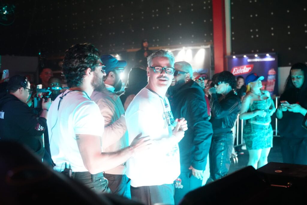 Personalidades disfrutan del concierto de Eddy Herrera en La Casa de Alofoke - Noticias de hoy en República Dominicana | De Último Minuto