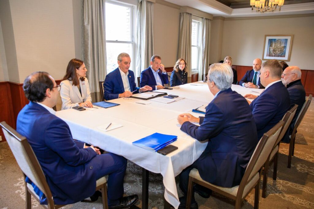 Abinader inicia visita de dos días en San José, California, donde participará en reunión anual de Semiconductores - Noticias de hoy en República Dominicana | De Último Minuto