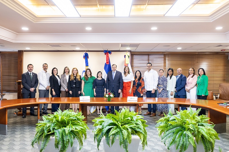 ​Banco BHD y ProDominicana firman acuerdo para impulsar pymes lideradas por mujeres  - Noticias de hoy en República Dominicana | De Último Minuto