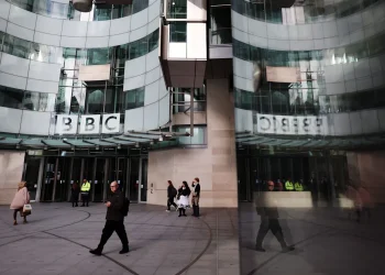 La BBC espera la respuesta de Trump tras disculparse por la edición de un discurso