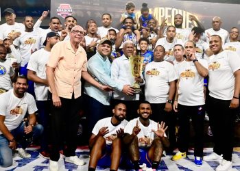 Mauricio Báez conquista su campeonato número 11 en el TBS Distrito 2025