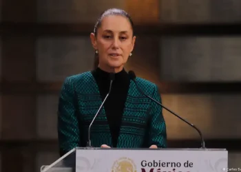 Perú declara «persona non grata» a la presidenta de México por otorgar asilo político a Betssy Chávez