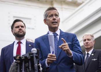 EE.UU. disminuirá un 10 % la actividad de 40 aeropuertos por el cierre del Gobierno