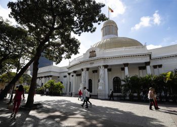 Parlamento aprueba una ley para la defensa de Venezuela ante despliegue militar de EE.UU.