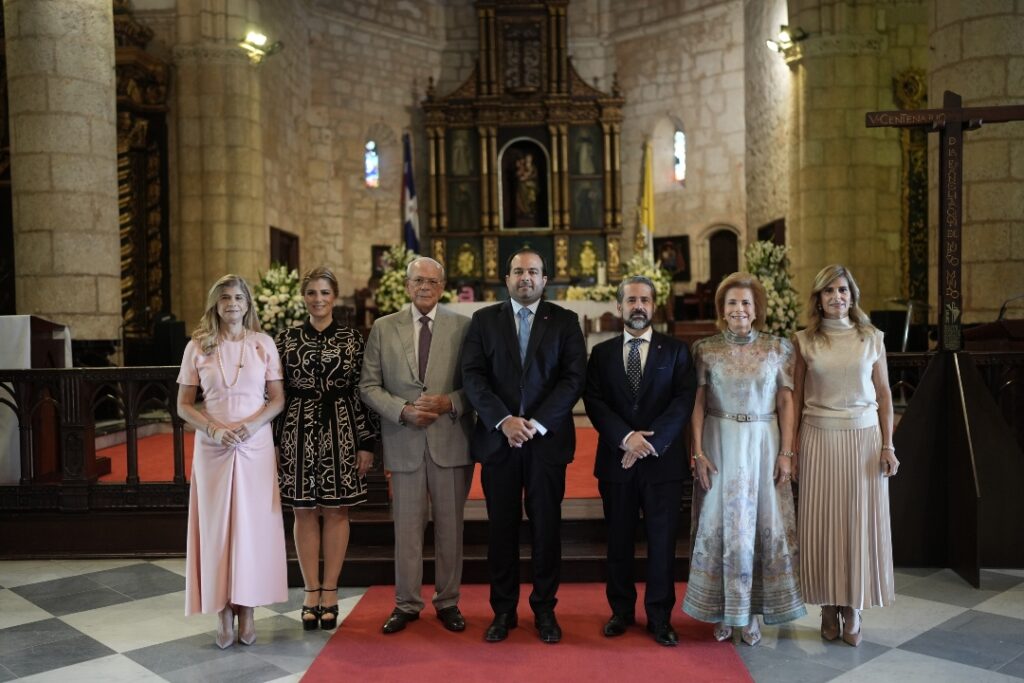 Amadita conmemora su 66 aniversario con solemne misa de acción de gracias - Noticias de hoy en República Dominicana | De Último Minuto