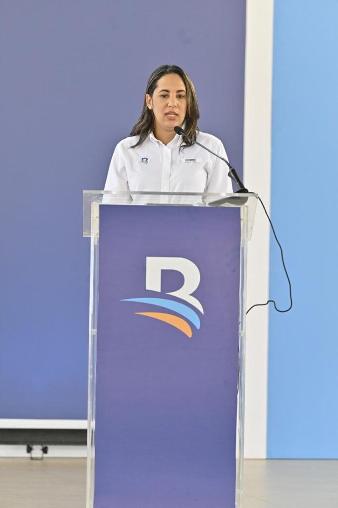 Banreservas incorpora a nuevos usuarios durante su 11ª jornada de bancarización en San Juan de la Maguana | 2 | Banreservas incorpora a nuevos usuarios durante su 11ª jornada de bancarización en San Juan de la Maguana - Noticias de hoy en República Dominicana | De Último Minuto