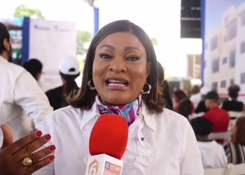 Altagracia de los Santos resalta satisfacción por avances en SDE tras inauguración de 360 viviendas en San Luis