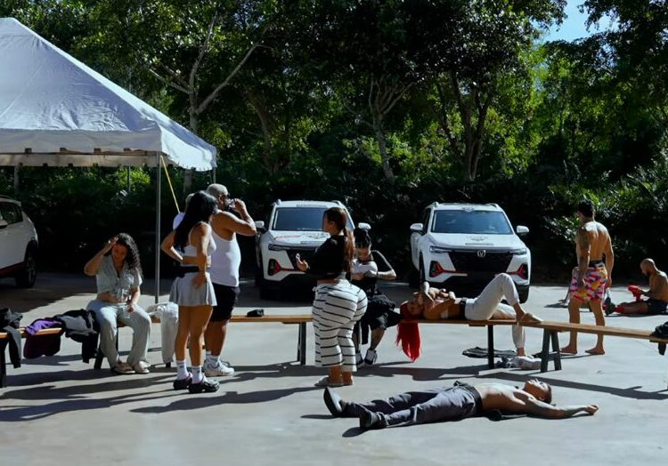 Participantes de “La Casa de Alofoke 2” salen a tomar el sol tras días de encierro y malestares