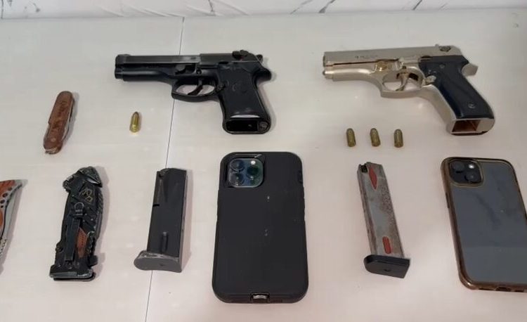 DINTEL y Fiscalía de Duarte ocupan dos armas de fuego en operativo realizado en Arenoso; dos personas apresadas