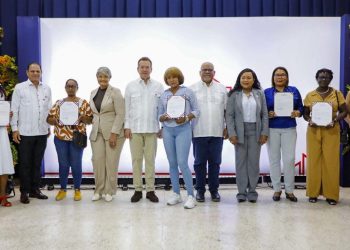 Gobierno impulsa microempresas en San Pedro prestando RD$55 millones