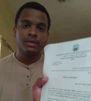 Joven de Los Alcarrizos denuncia fue separado por error de la Policía Nacional tras ser acusado de narcotráfico y vínculos con bandas