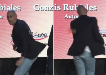 Lanzan huevos a Luis Rubiales en la presentación de su libro