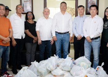 Oficina Senatorial de Santo Domingo realiza operativo humanitario tras el paso de la tormenta Melissa