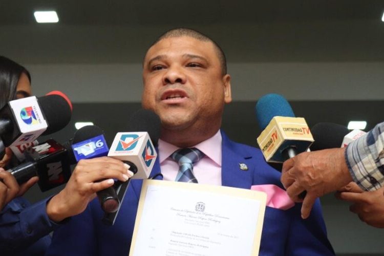 Diputado PRD llama MP y JCE fortalecer mecanismos eviten participación del narcotráfico en política