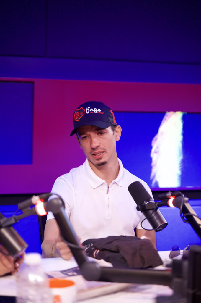 Cubano que huyó en tabla windsurf narra travesía para salir del país - Noticias de hoy en República Dominicana | De Último Minuto