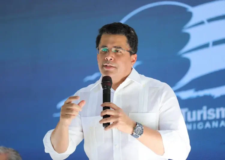 David Collado destaca que RD fue el país menos afectado por cancelaciones de vuelos en EEUU