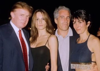 Epstein dijo a experiodista del NYT que tenía fotos de Trump con mujeres en su casa