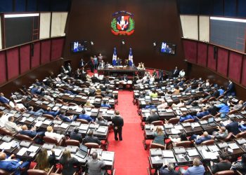 Diputados respaldan cambios en ETED y Opret tras apagón general