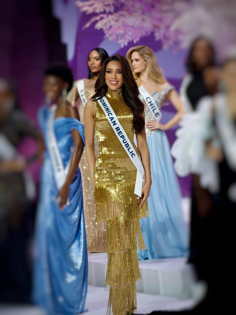 Familia de Jennifer Ventura, Miss RD, llegó a Tailandia para apoyarla en Miss Universo 2025 - Noticias de hoy en República Dominicana | De Último Minuto