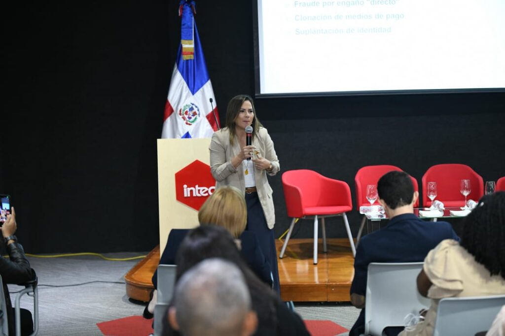 Foro Power Mom 2025 promueve la planificación, el ahorro y la inversión como clave del bienestar familiar - Noticias de hoy en República Dominicana | De Último Minuto