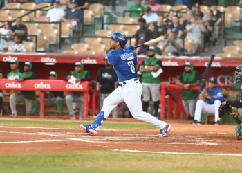 Francisco Mejía impulsa el despertar ofensivo del Licey en victoria sobre las Estrellas